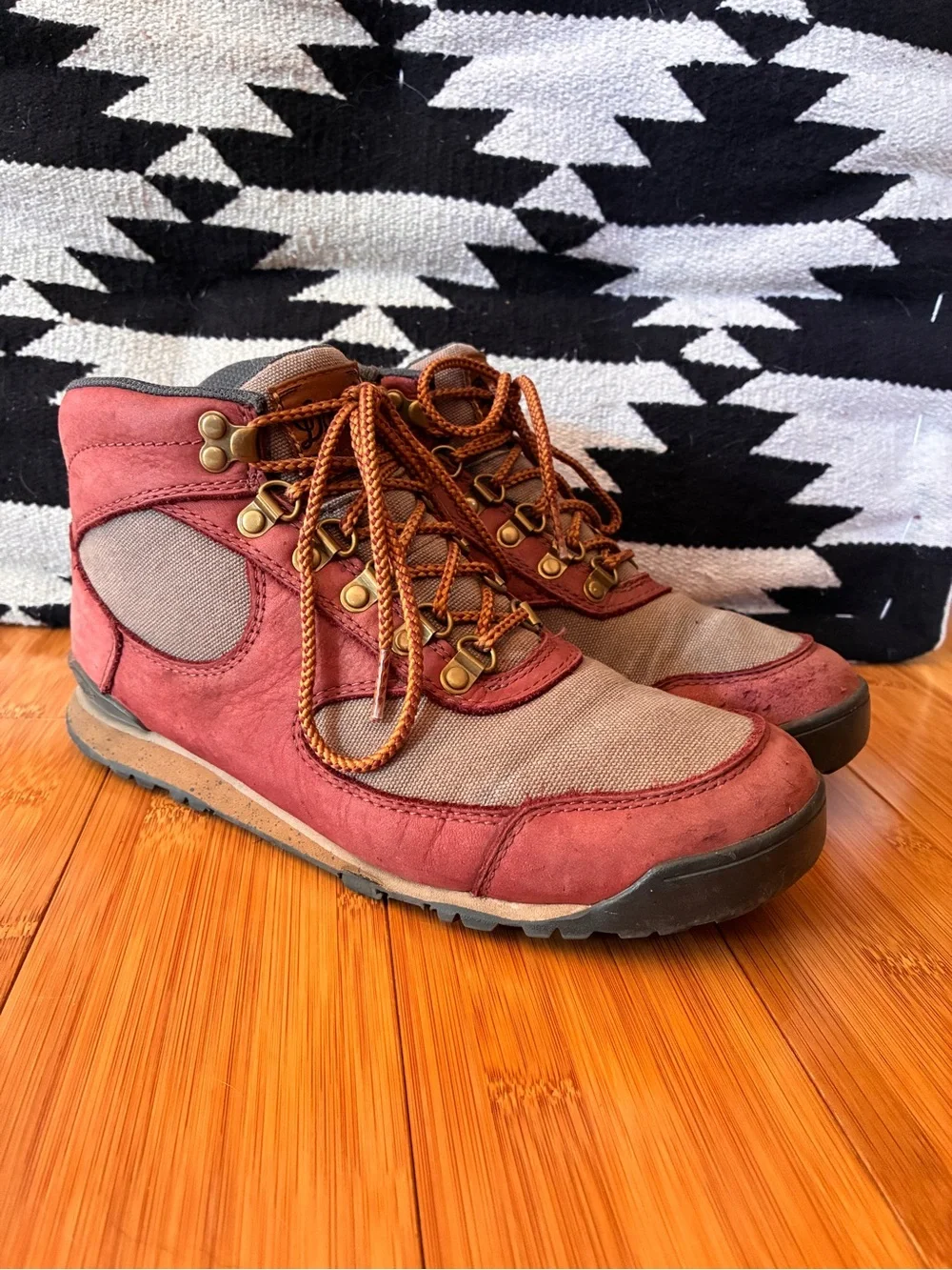 Danner Jag Women’s sz 9 hiking Casual boot summer adventure camp - Picture 1 of 11